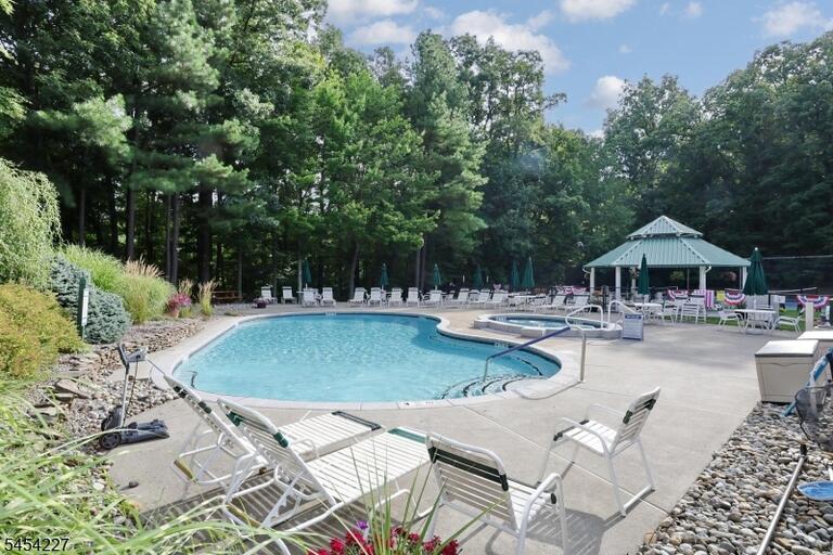 Property listing MLS 4048125 photo 36