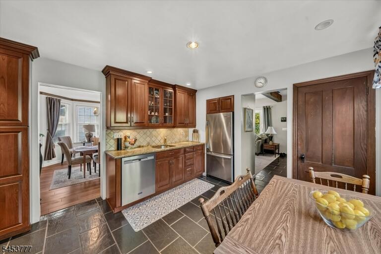 Property listing MLS 4048126 photo 19