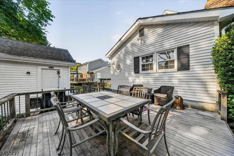 Property listing MLS 4048126 photo 36