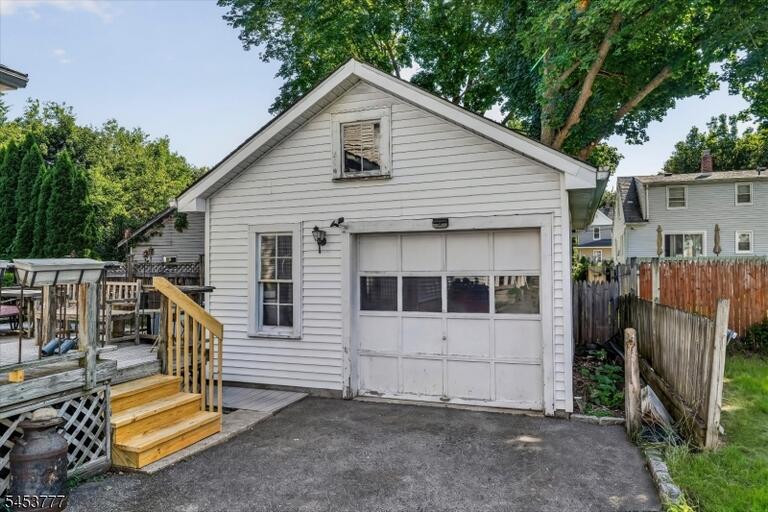 Property listing MLS 4048126 photo 41