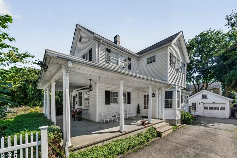 Property listing MLS 4048126 photo 6