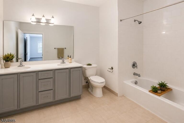 Property listing MLS 4048129 photo 4