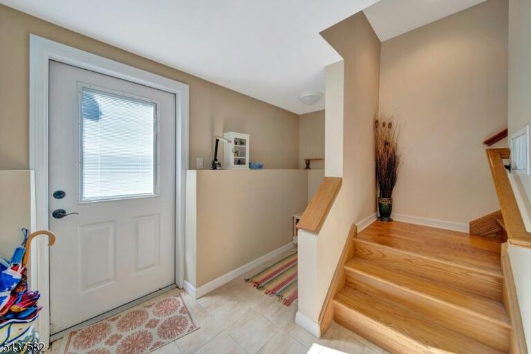 Property listing MLS 4048132 photo 36
