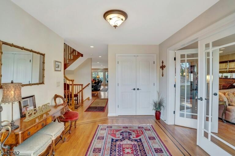 Property listing MLS 4048132 photo 5