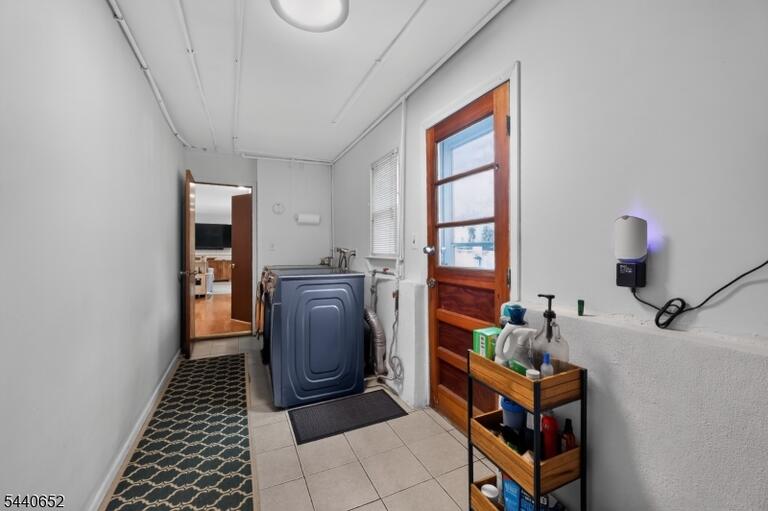 Property listing MLS 4048140 photo 25