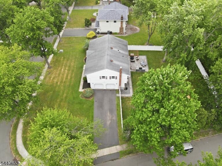 Property listing MLS 4048140 photo 27