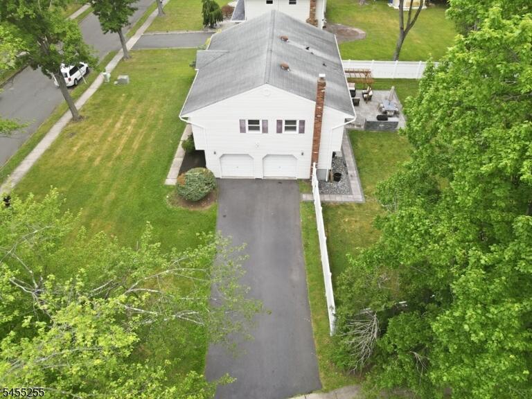 Property listing MLS 4048140 photo 28