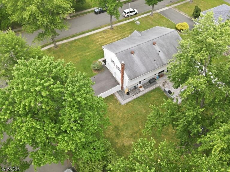 Property listing MLS 4048140 photo 30