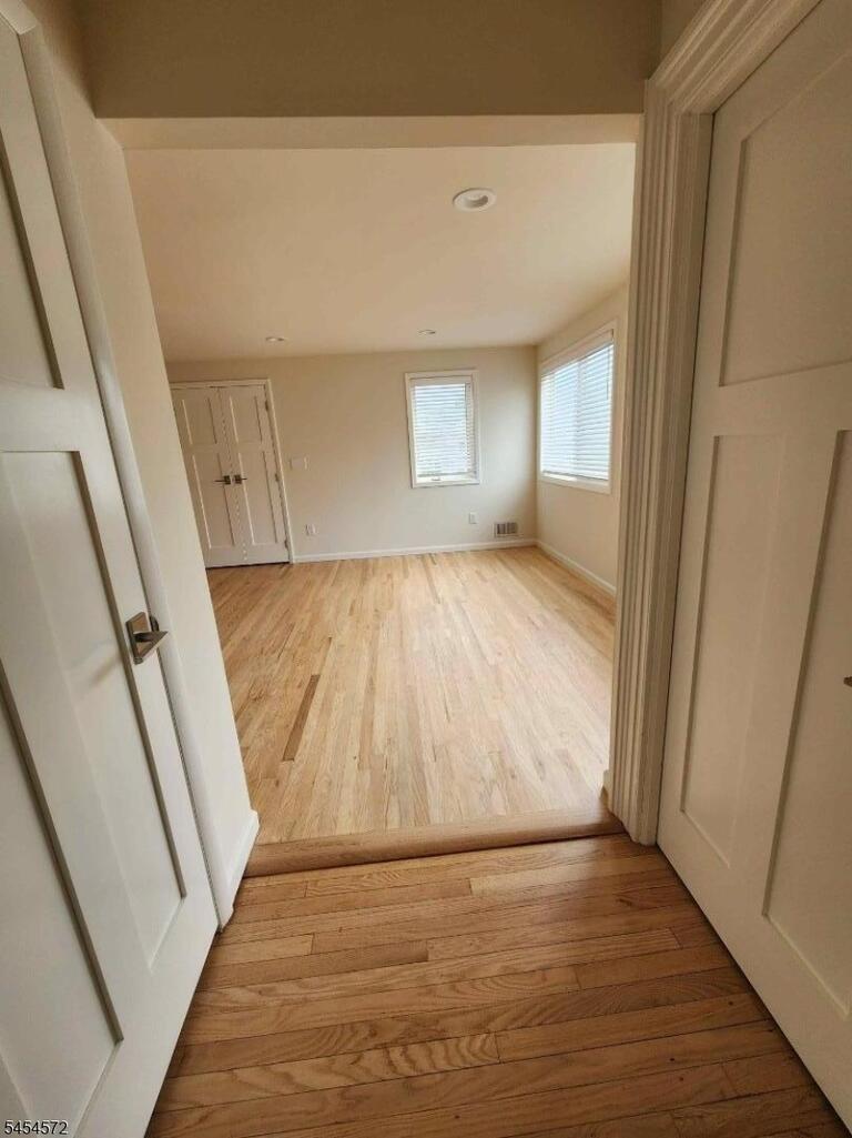 Property listing MLS 4048142 photo 5