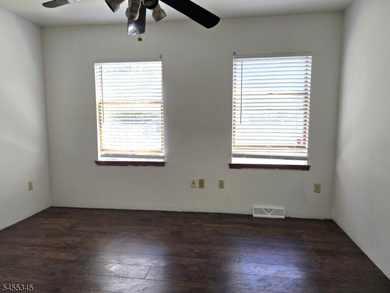 Property listing MLS 4048144 photo 10