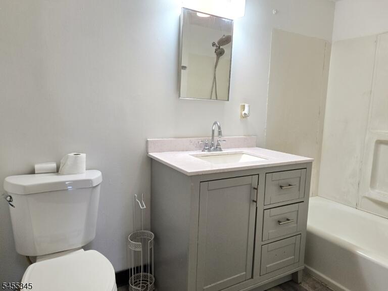 Property listing MLS 4048144 photo 15