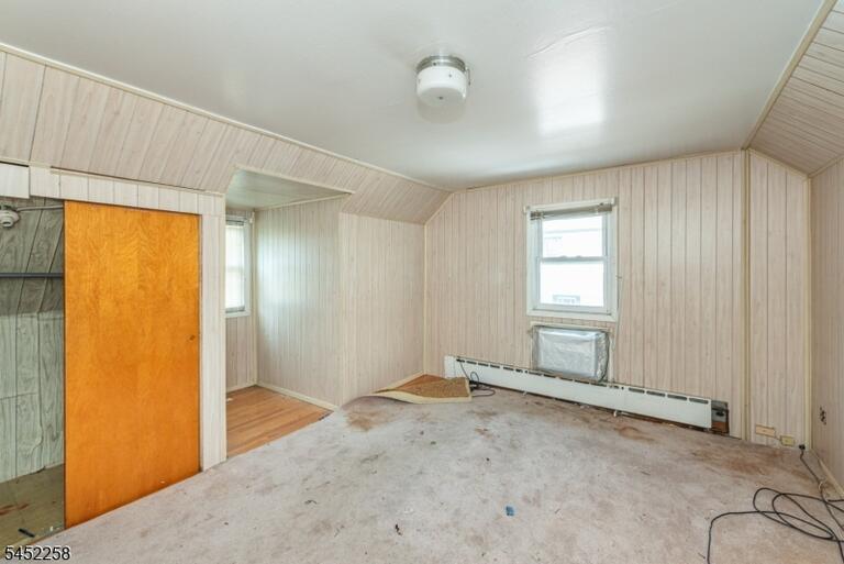 Property listing MLS 4048146 photo 17