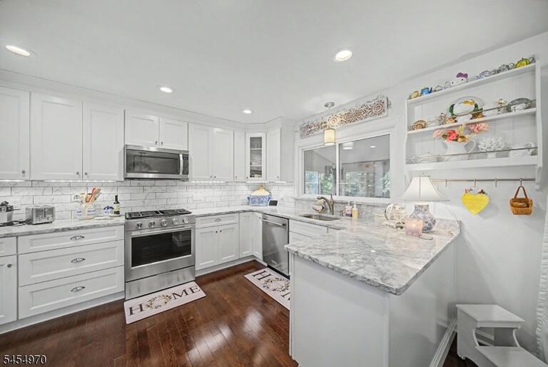 Property listing MLS 4048153 photo 26