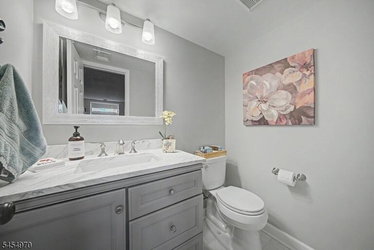 Property listing MLS 4048153 photo 40