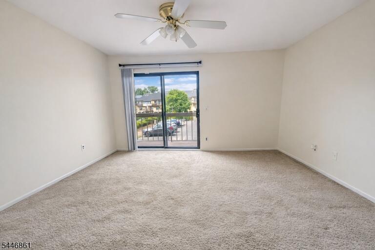 Property listing MLS 4048157 photo 13
