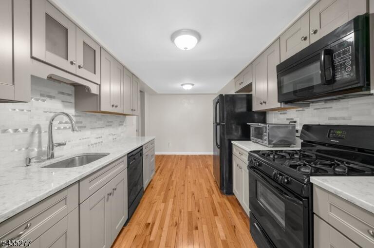 Property listing MLS 4048158 photo 10