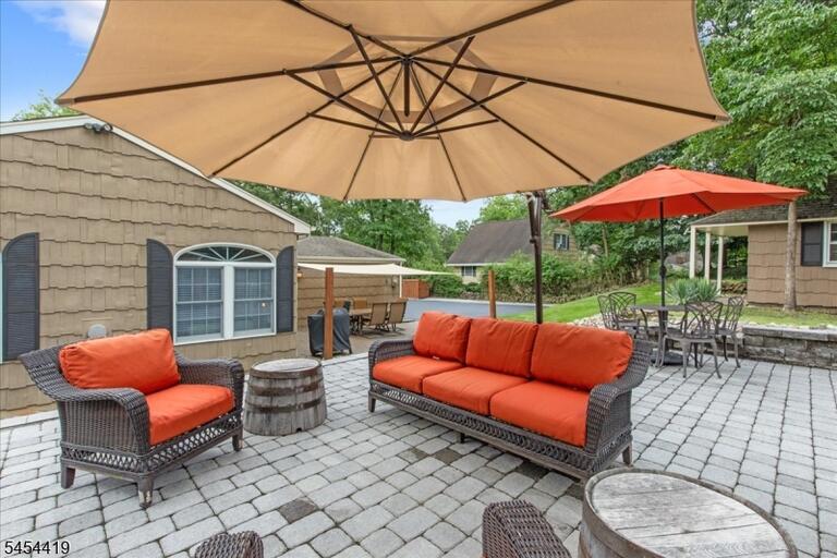 Property listing MLS 4048165 photo 42