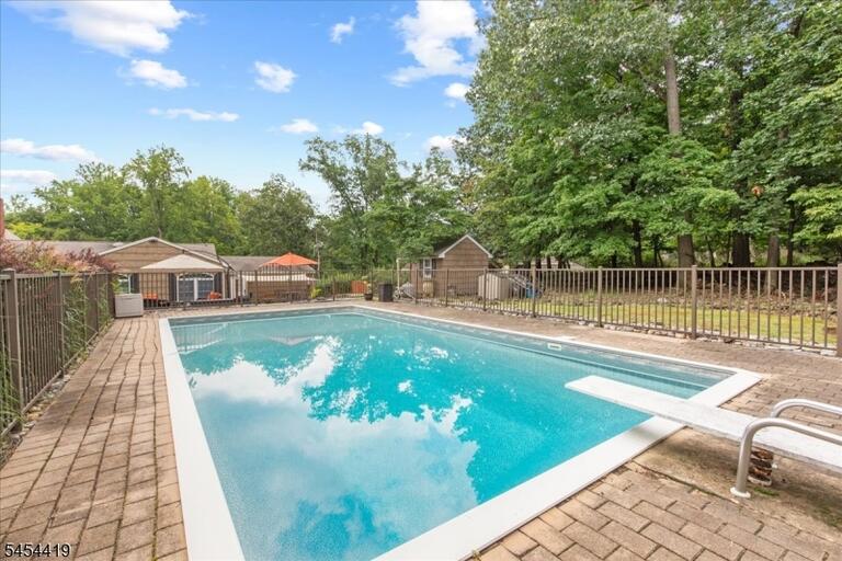 Property listing MLS 4048165 photo 44