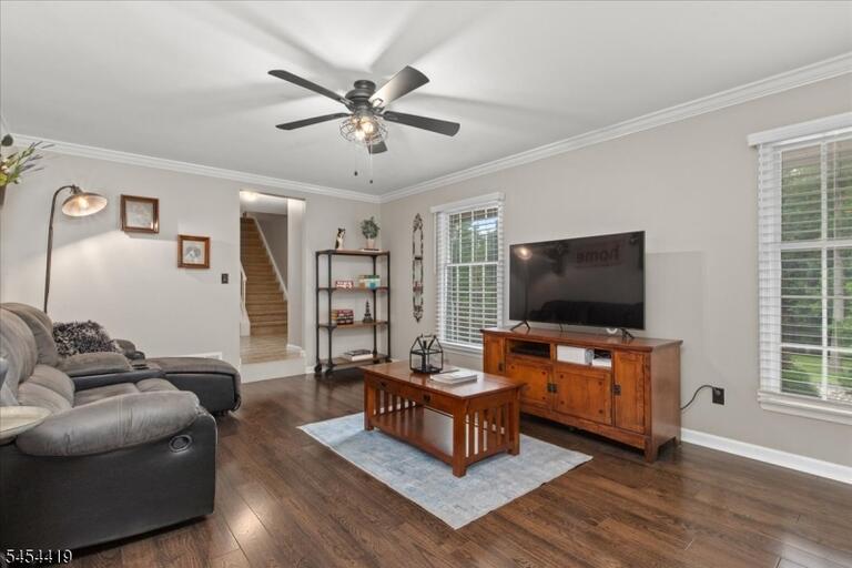 Property listing MLS 4048165 photo 6