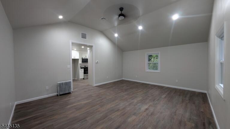 Property listing MLS 4048176 photo 3