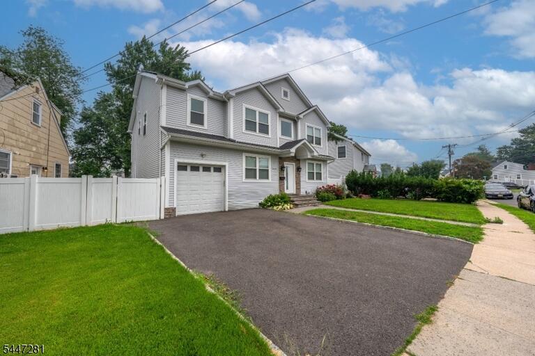 Property listing MLS 4048182 photo 2