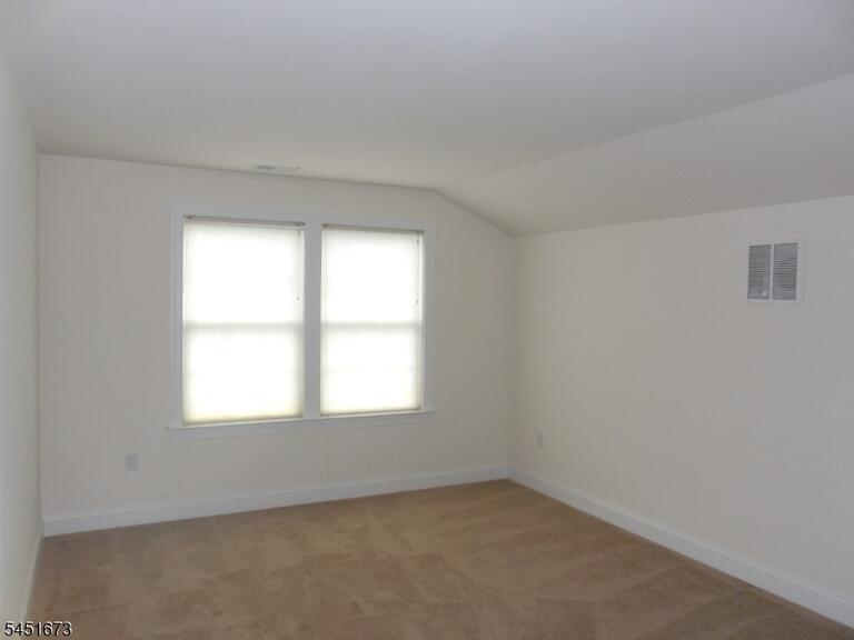 Property listing MLS 4048198 photo 17