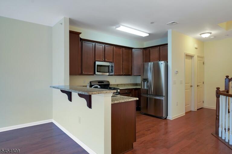 Property listing MLS 4048212 photo 12