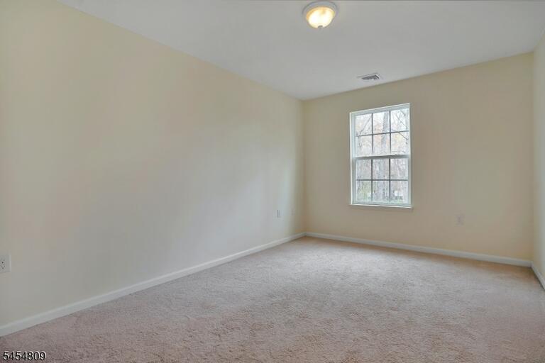 Property listing MLS 4048212 photo 16