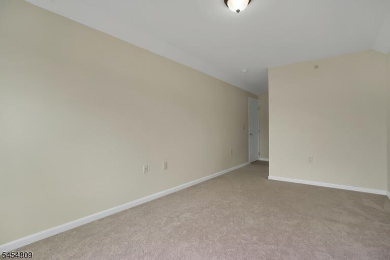 Property listing MLS 4048212 photo 20