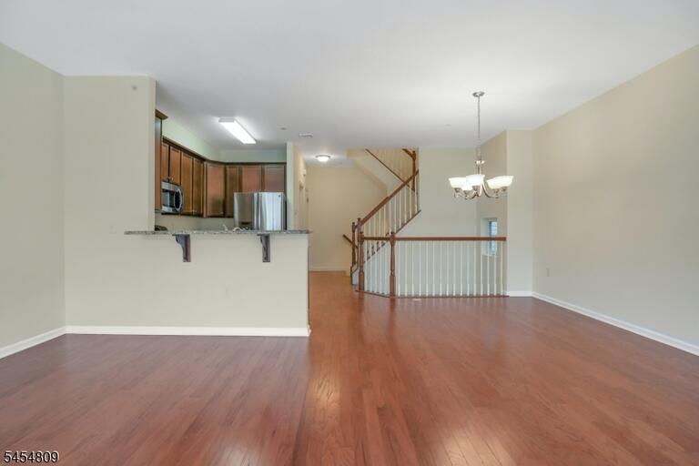 Property listing MLS 4048212 photo 9