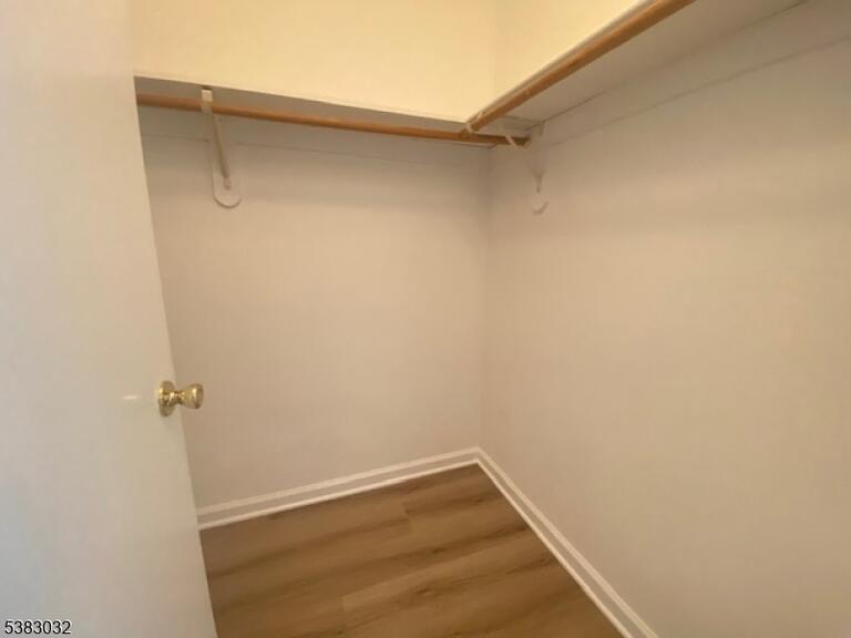 Property listing MLS 4048226 photo 15