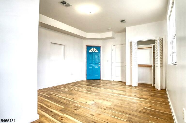 Property listing MLS 4048233 photo 15