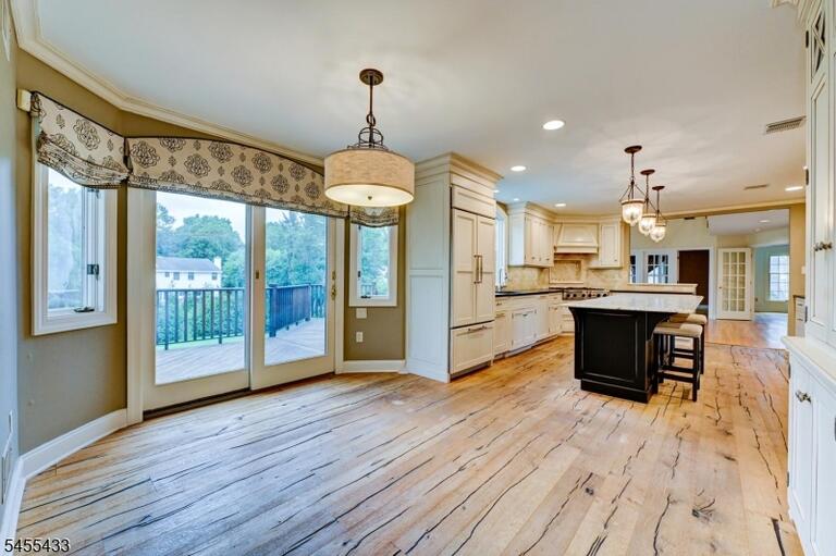 Property listing MLS 4048240 photo 24