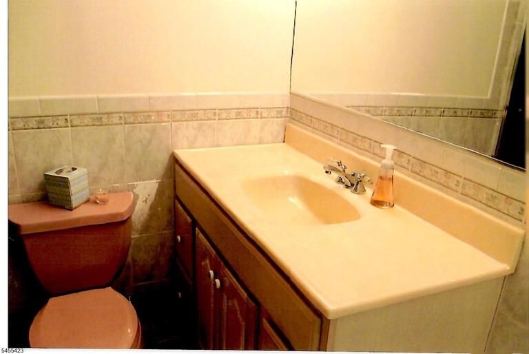 Property listing MLS 4048252 photo 12