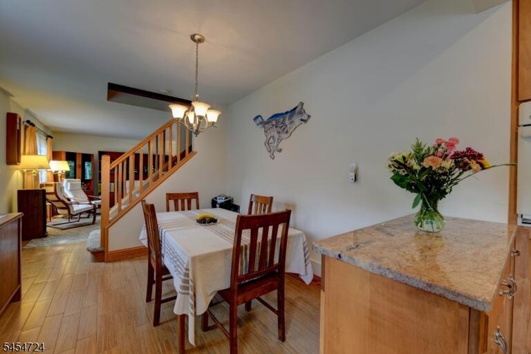 Property listing MLS 4048262 photo 9