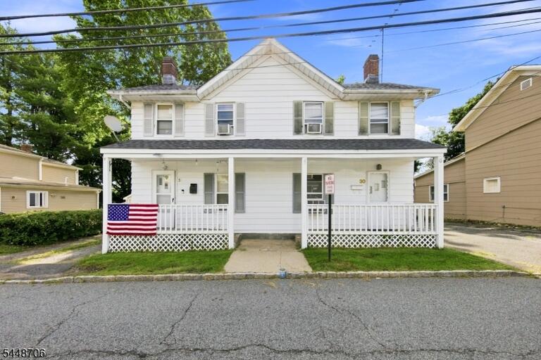 Property listing MLS 4048270 photo 1
