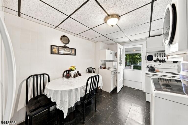 Property listing MLS 4048270 photo 18