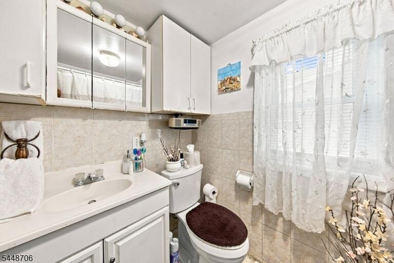 Property listing MLS 4048270 photo 22