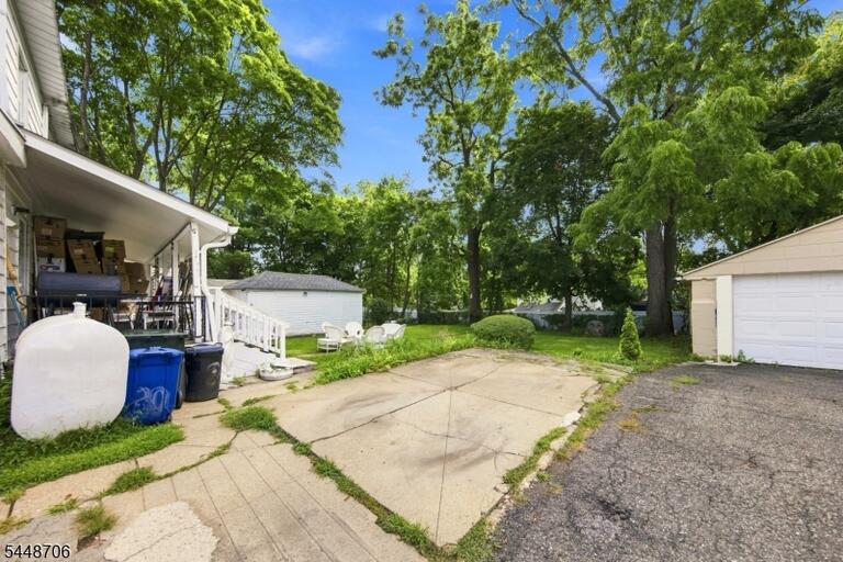 Property listing MLS 4048270 photo 9