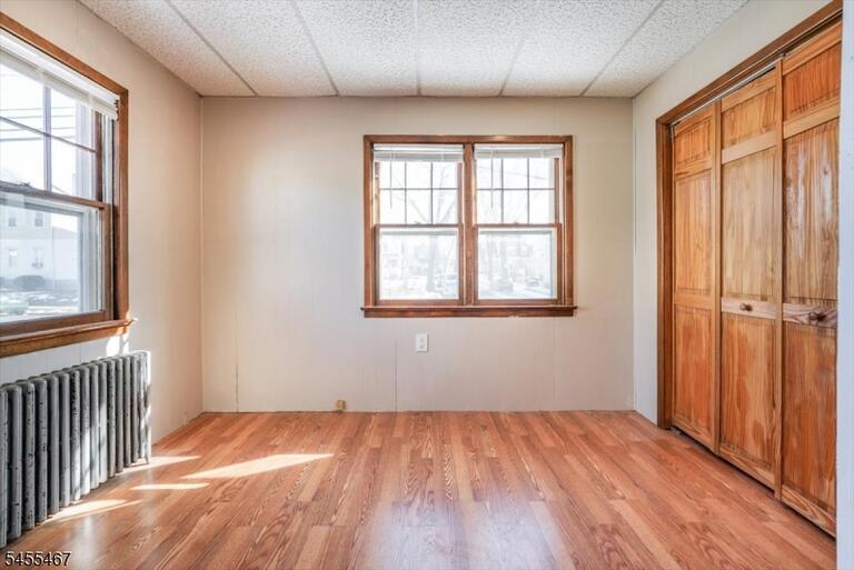Property listing MLS 4048273 photo 5
