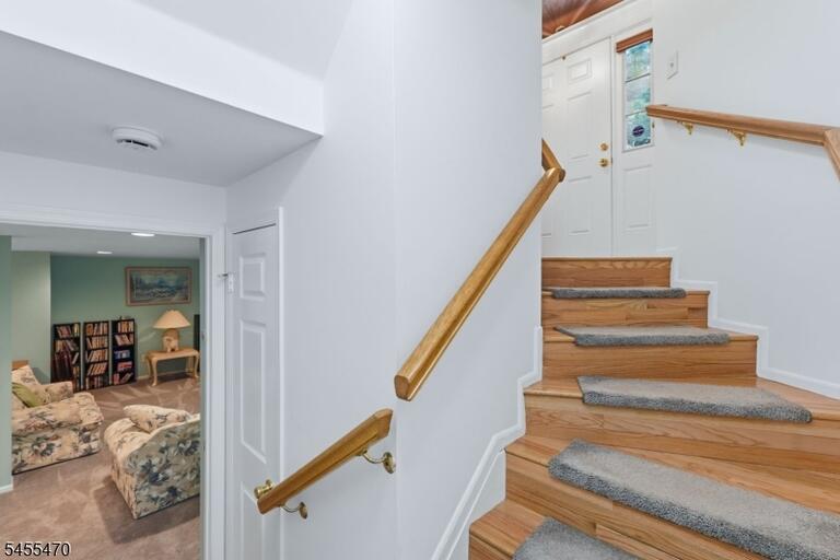 Property listing MLS 4048277 photo 27