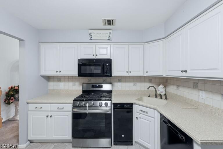 Property listing MLS 4048277 photo 9