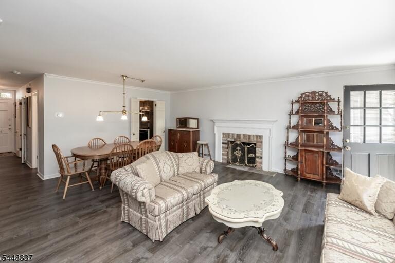 Property listing MLS 4048298 photo 10