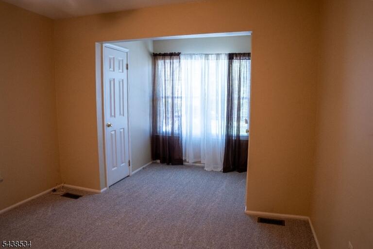 Property listing MLS 4048300 photo 27