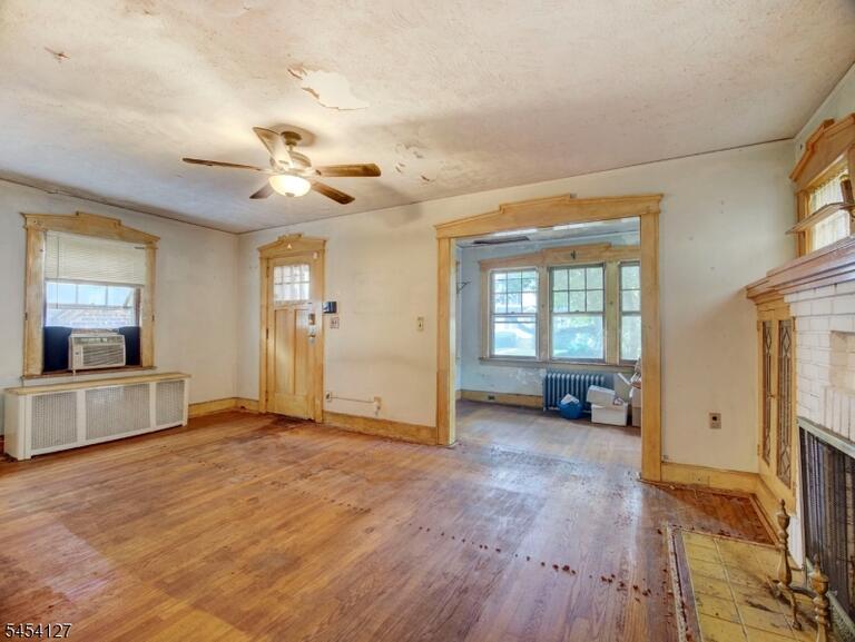 Property listing MLS 4048302 photo 10