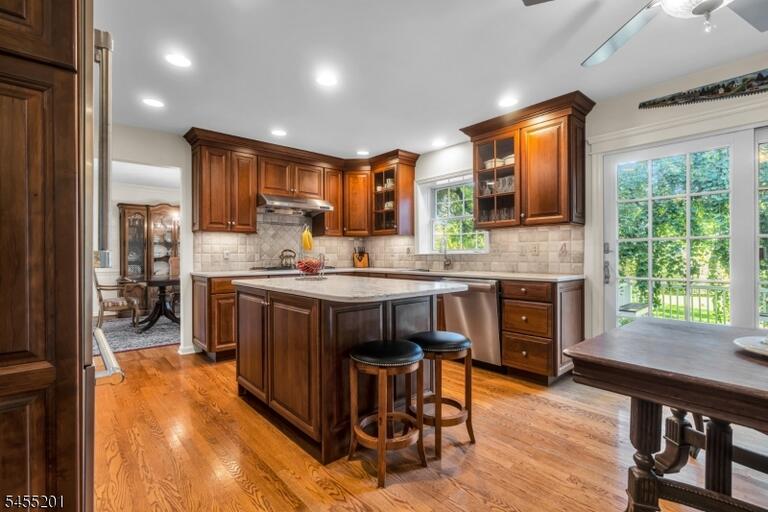 Property listing MLS 4048303 photo 10