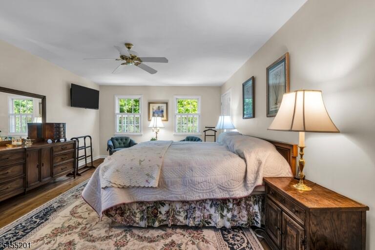 Property listing MLS 4048303 photo 30