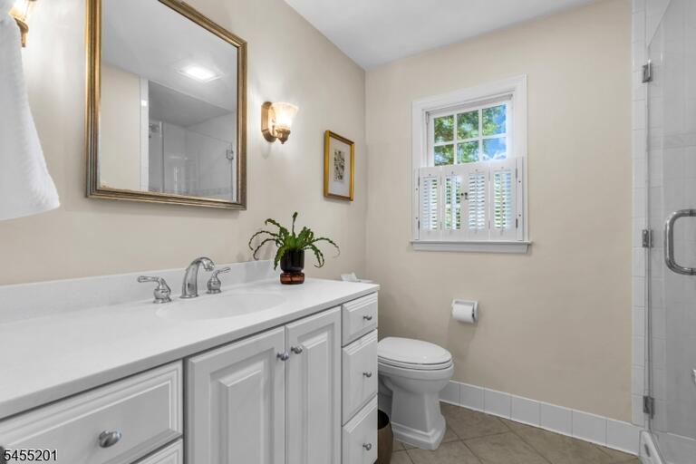 Property listing MLS 4048303 photo 32