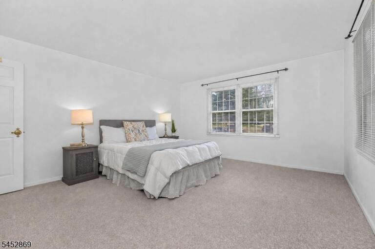 Property listing MLS 4048304 photo 10