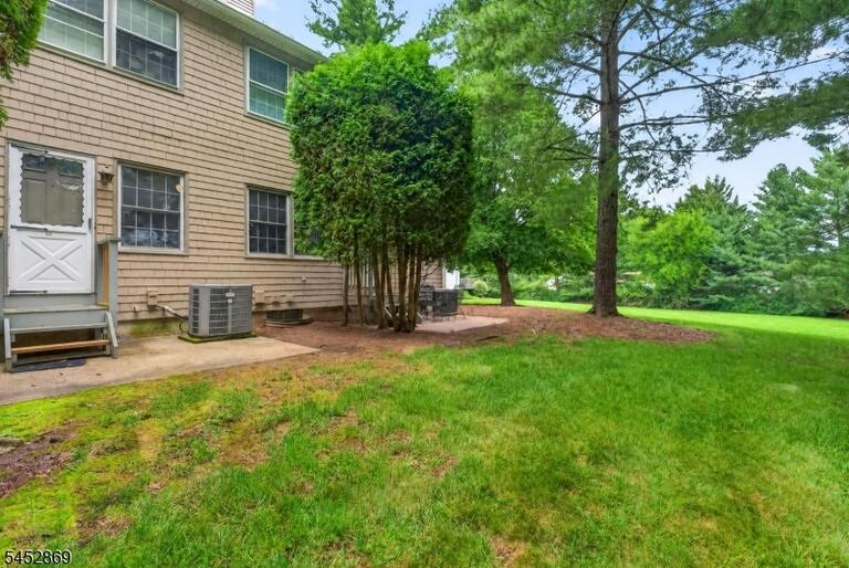 Property listing MLS 4048304 photo 13